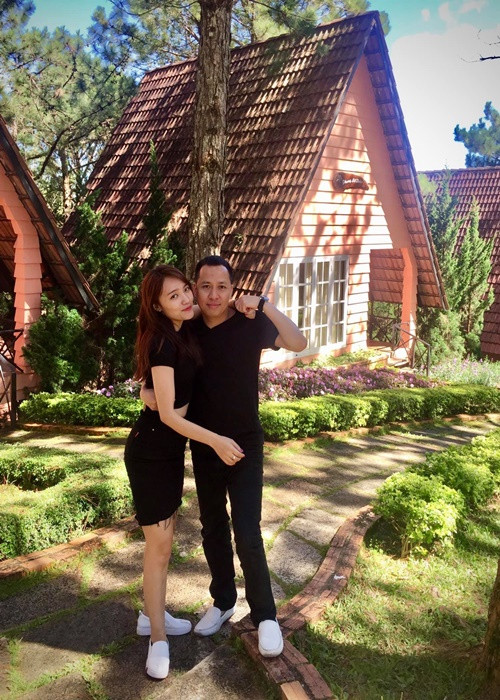 Quán quân Vietnam Idol 2014 tiết lộ Ngô Quỳnh từng qua một lần đò, có con riêng.