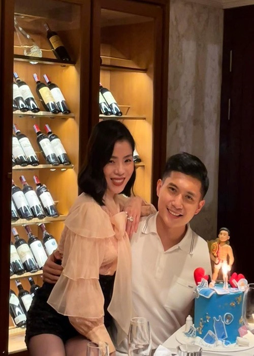 Tình trẻ của Lệ Quyên giữ im lặng khi bị soi mối quan hệ yêu đương.