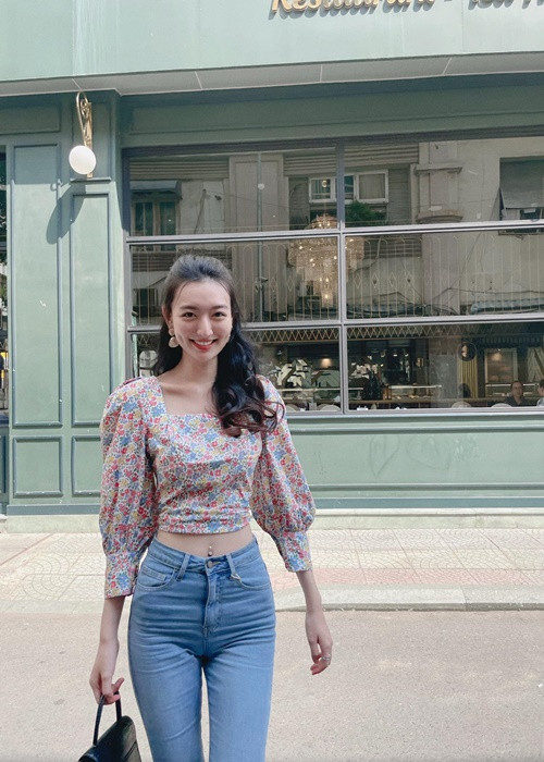 Xuân Mai đang theo học tại trường Cao Đẳng Văn hóa Nghệ thuật TP HCM.