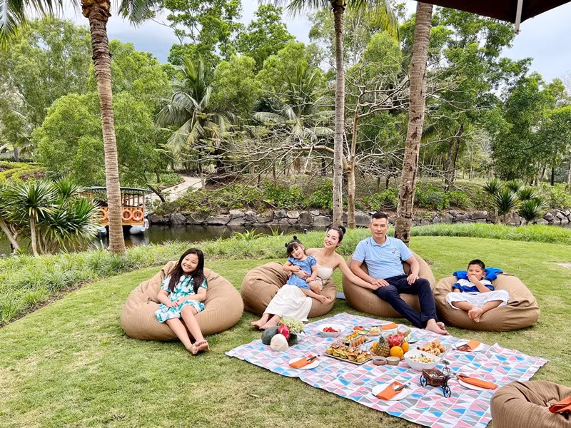 Ngoài sự nghiệp riêng, Hoa hậu Jennifer Phạm hiện tại còn có tổ ấm vô cùng hạnh phúc. Ảnh: FBNV