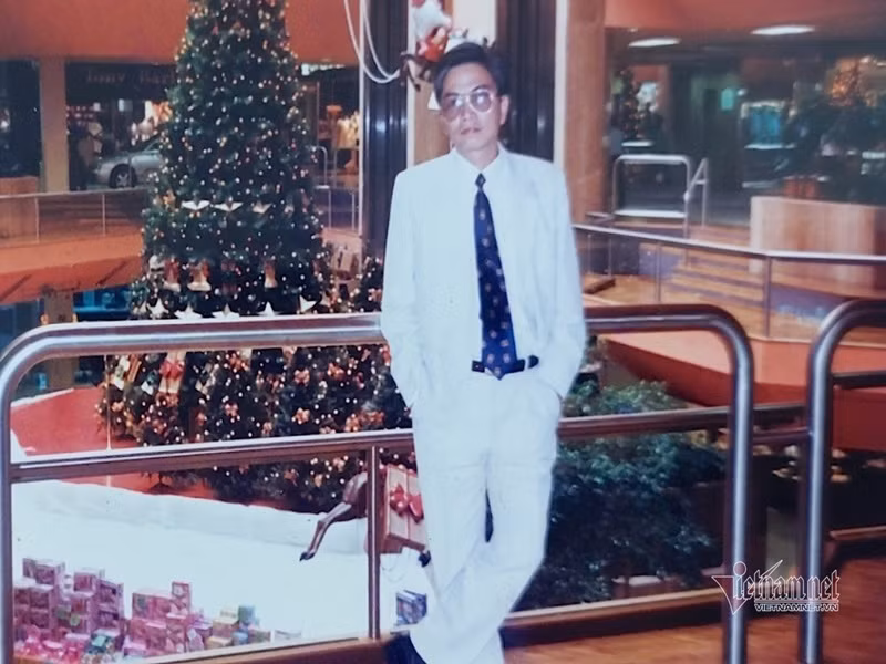 NSƯT Minh Trí nghỉ hưu từ năm 2005. Sức khỏe của ông yếu đi sau khi bị tai biến. Vì những lý do riêng mà ông chưa từng một lần quay lại Đài truyền hình. Ông cũng sống khép mình nên rất ít xuất hiện ở các chương trình, sự kiện. Sáng ngày 31/3, NSƯT Minh Trí qua đời vì tuổi cao sức yếu. Ảnh: Vietnamnet