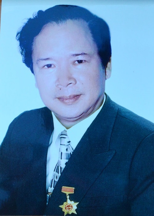 NSƯT Mạnh Tường thi tuyển phát thanh viên Đài Truyền hình Việt Nam. Ông về nhà Đài từ năm 1973. Năm 1975, NSƯT Mạnh Tường được coi là vị trí phát thanh viên “đinh” của Đài. Ảnh: VTV