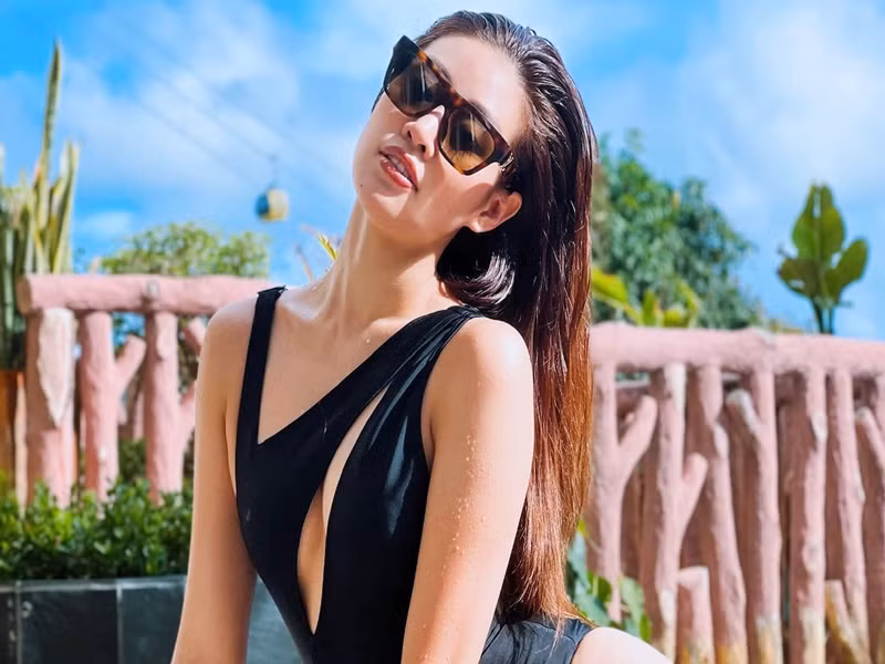 Những bức ảnh gợi cảm của Khánh Vân luôn thu hút sự chú ý của người hâm mộ. Ảnh: FBNV