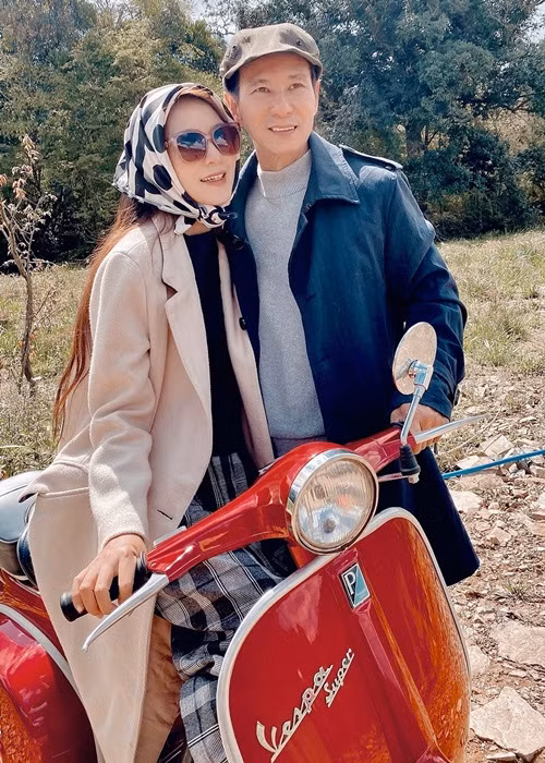 Nhiều người ngưỡng mộ tình cảm của Lý Hải dành cho Minh Hà sau 12 năm kết hôn. Ảnh: Saostar