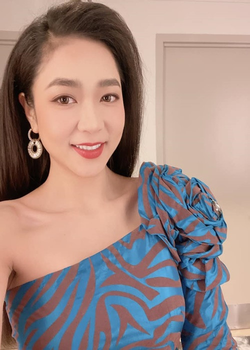 Nhan sắc của Hà Thanh Xuân khiến nhiều người mê mệt. Ảnh: FBNV