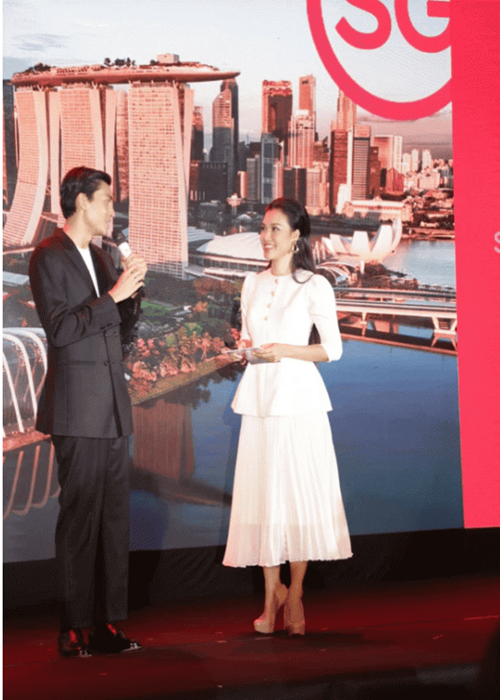 Hoàng Oanh tham gia chương trình với vai trò MC. Ảnh: Công lý và xã hội