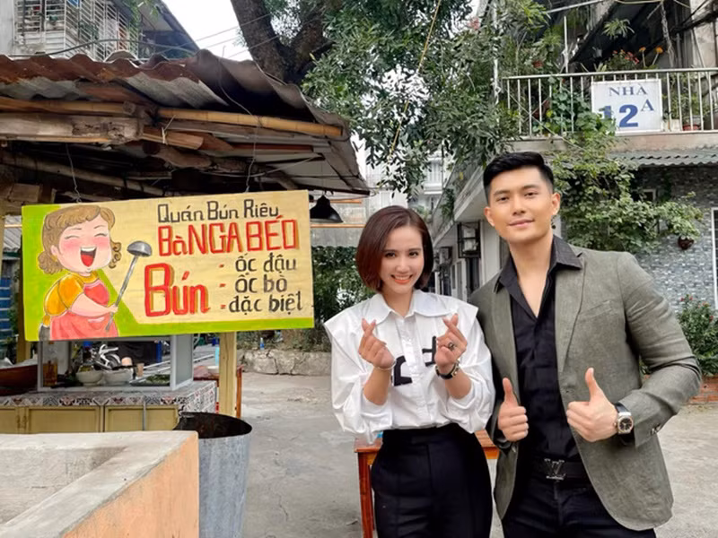 Lâm Bảo Châu diễn chung với Huyền Lizzie trong phim mới. Ảnh: VTV