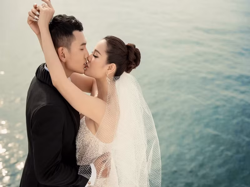 Lễ cưới sẽ diễn ra tại một trung tâm tiệc cưới ở quận Phú Nhuận, TP HCM vào ngày 25/4 tới đây.