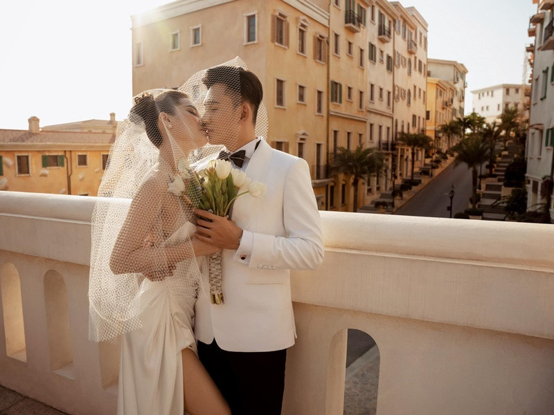 Sống chung, nếu Phương Trinh bận rộn công việc, mẹ của Lý Bình sẵn sàng hỗ trợ việc bếp núc.