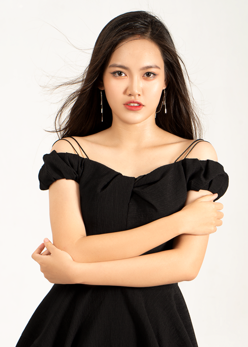 Cô hiện tại theo học chuyên ngành Luật thương mại quốc tế của Đại Học Ngoại Thương. Ảnh: Lao động