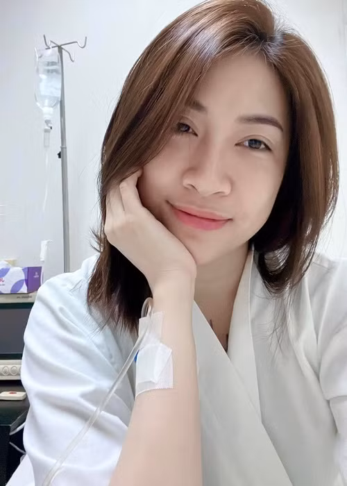 Pha Lê sửa ngực bởi vòng một vốn đẫy đà của cô bị xuống cấp sau khi sinh nở.