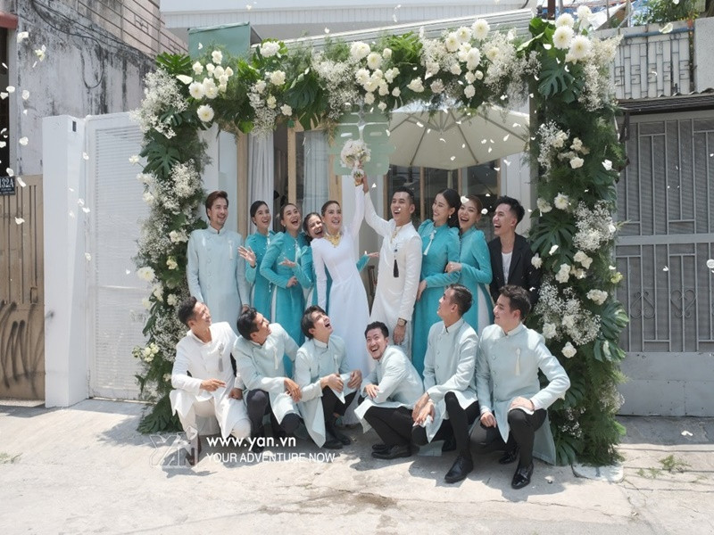 Lý Bình và Phương Trinh đã đăng ký kết hôn vào tháng 2/2022. Cả ha không ngại chi tiền cho hôn lễ, riêng chi phí chụp ảnh cưới lên đến 500 triệu. Ảnh: Yan