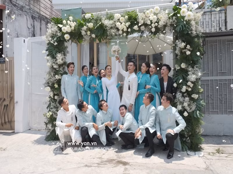 Lý Bình và Phương Trinh đã đăng ký kết hôn vào tháng 2/2022. Cả ha không ngại chi tiền cho hôn lễ, riêng chi phí chụp ảnh cưới lên đến 500 triệu. Ảnh: Yan