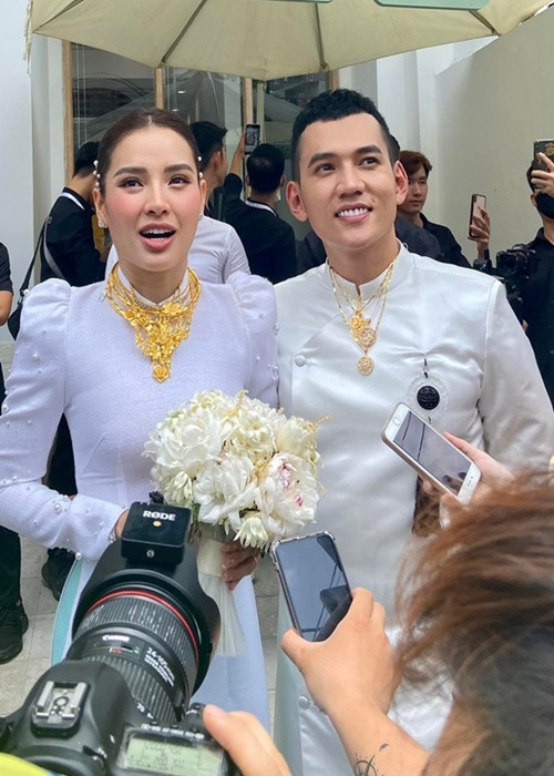 Đám cưới của cặp đôi thu hút sự chú ý của nhiều khán giả. Ảnh: Phụ nữ Việt Nam