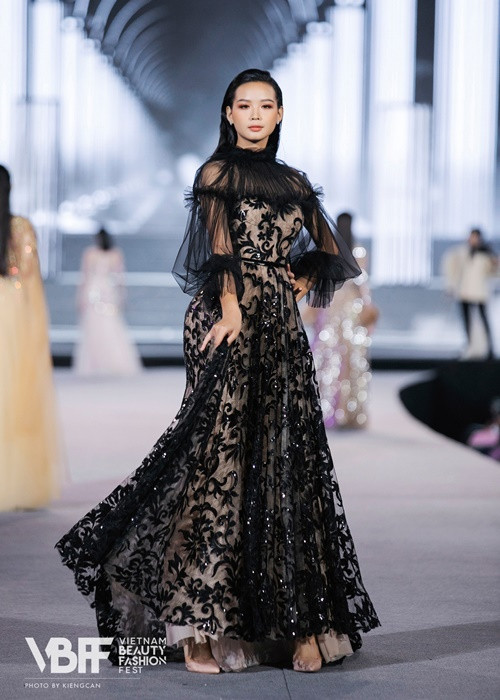 Bảo Ngọc là một trong những thí sinh Miss World Vietnam 2022 có chiều cao "khủng" (1m85). Ảnh: Fanpage Miss World Vietnam