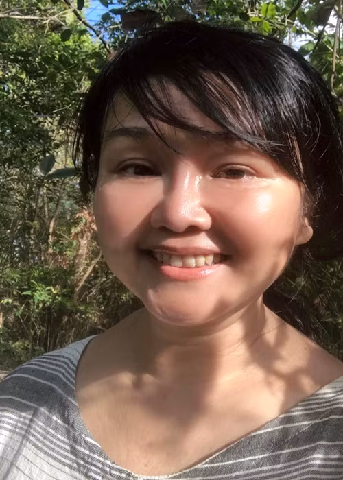 BTV Thu Uyên sống giản dị. Trên trang cá nhân, cô thường xuyên chia sẻ hình ảnh làm việc trong khu vườn của mình. Ảnh: FBNV