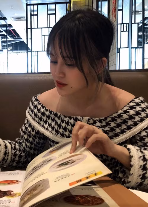 Thu Uyên khoe ảnh con gái ngày càng xinh đẹp, gợi cảm cách đây không lâu. Ảnh: FBNV