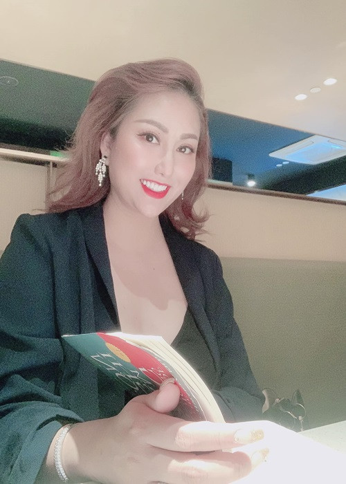 Vài năm trở lại đây, Phi Thanh Vân tập trung kinh doanh. Thi thoảng, cô tham gia dự án phim ảnh. Ảnh: FBNV