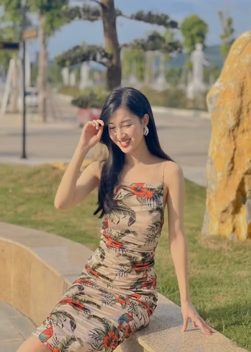 Đến với cuộc thi, Phương Nhi cho biết, điểm mạnh là khả năng ngôn ngữ. Ngoài tiếng Anh, cô còn biết tiếng Tây Ban Nha.