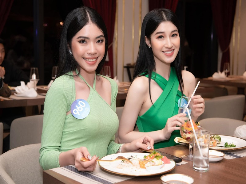 Phương Nhi hiện tại cao 1m70, có số đo 3 vòng 80-57- 88cm.