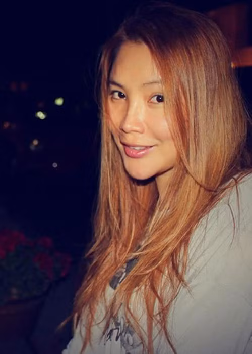 Từ năm 2000 đến 2002, cô giành giải nhất các cuộc thi: Giọng hát hay Sinh viên Toàn quốc, các trường Nghệ thuật Chuyên nghiệp Toàn quốc, Liên hoan giọng hát khu vực đồng bằng sông Hồng, Tiếng hát Truyền hình Hà Nội.