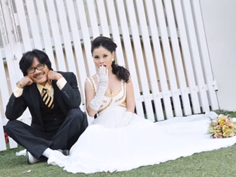 Cách nhau hơn 20 tuổi, vợ chồng Công Ninh mâu thuẫn nhiều thứ như quan điểm sống, công việc. Tuy nhiên, Công Ninh chọn cách im lặng, nhường vợ. Ảnh: VTC