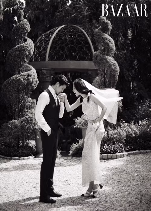 Hơn kém nhau chục tuổi, Ngô Thanh Vân - Huy Trần trông vẫn đẹp đôi. Ảnh: Harper's Bazaar Vietnam