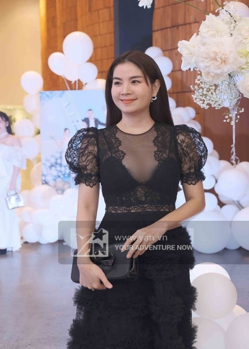 Đám cưới của Phương Trinh còn có sự góp mặt của diễn viên Kha Ly. Ảnh: Yan