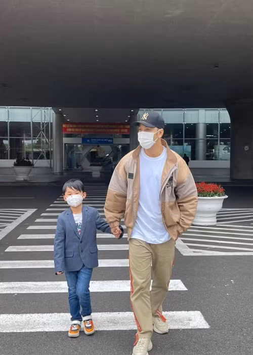 Ưng Hoàng Phúc đã có mặt tại Đà Lạt chuẩn bị cho một show diễn.