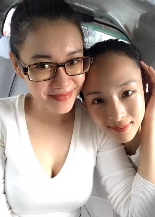  Trương Hồ Phương Nga (phải) thoát khỏi vụ án tình tiền vào năm 2017. Hoa hậu người Việt tại Nga hiện tại vẫn giữ liên lạc với Nguyễn Đức Thùy Dung - người có liên quan đến vụ án tình tiền giữa mình và đại gia Cao Toàn Mỹ.