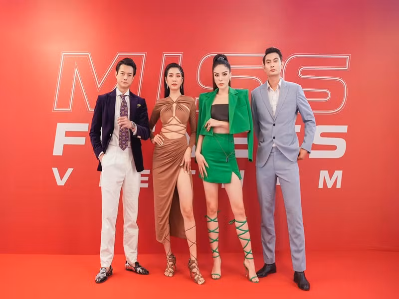 Kỳ Duyên mặc sành điệu không kém bất kỳ mỹ nhân Việt nào. Ảnh: FBNV