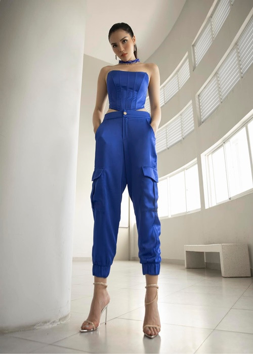 Kỳ Duyên được khen bắt kịp các xu hướng thời trang. Ảnh: FBNV