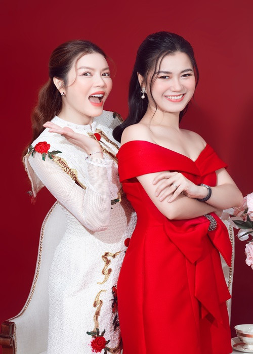 Đã 12 năm bên Hứa Minh Đạt, nữ diễn viên vẫn luôn giữ tâm thế mạnh mẽ, sẵn sàng đối đầu với sóng gió.