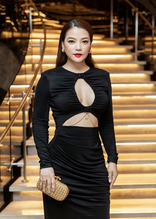 Ở tuổi 46, Trương Ngọc Ánh gây chú ý bởi vẻ đẹp mặn mà.