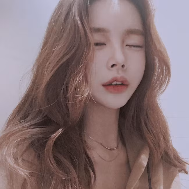 Những tưởng kiểu khuôn mặt này sẽ trở nên 'bất diệt' khi được chị em hết sức ủng hộ, không có dấu hiệu bị 'ghẻ lạnh' sau nhiều năm xuất hiện.