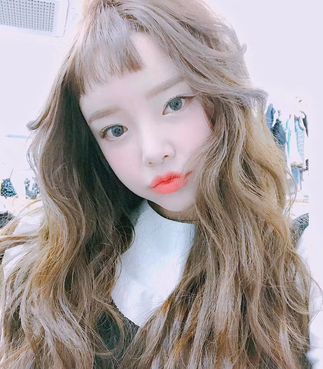 Tuy nhiên, có lẽ quan điểm này là sai lầm bởi có một xu hướng làm đẹp mới đang ầm ầm phủ sóng khắp châu Á.