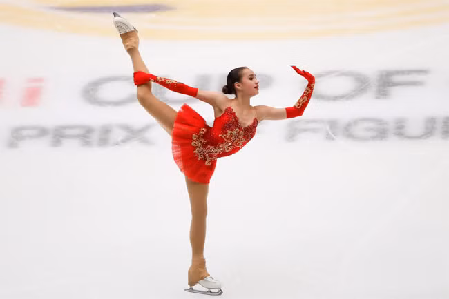 Cô chỉ cao 1m55 nhưng thân hình cân đối,...