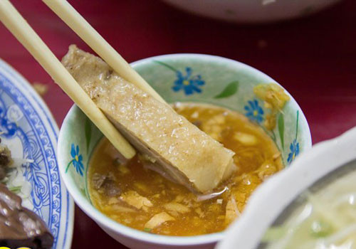 Thit vịt ở quán rất thơm, thịt mềm. Ảnh: diadiemanuong