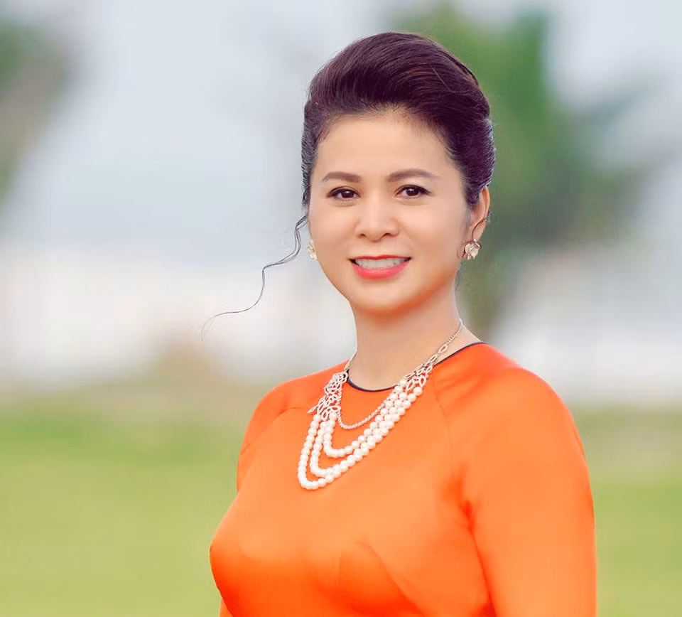 Bà Thảo “tố” ông Vũ “thông tin sai sự thật, gây ảnh hưởng nghiêm trọng đến uy tín” của bà.