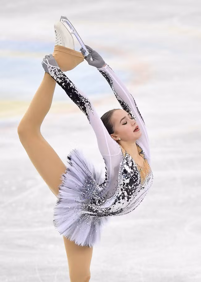 Tuy nhiên chúng cũng là bí quyết giúp các người đẹp sân băng sở hữu thân hình thon thả đáng mơ ước.