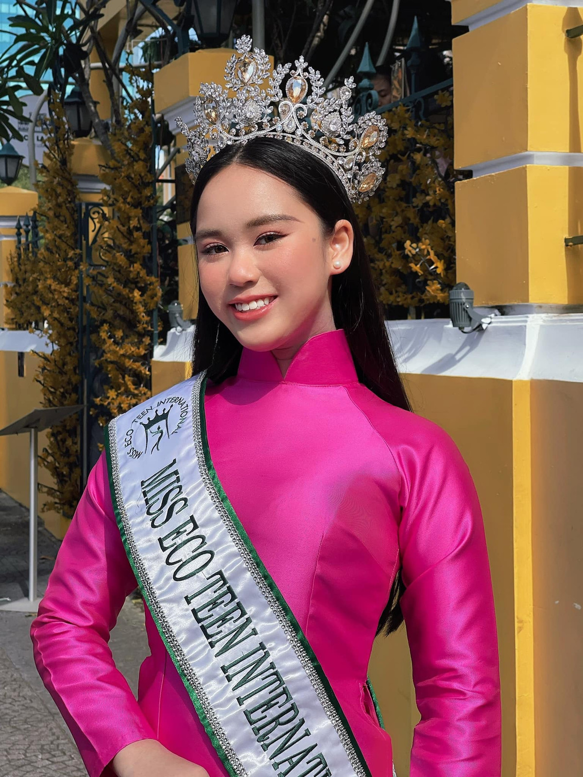 Ngoài ra, người đẹp sinh năm 2008 còn làm người mẫu, tham gia nhiều show diễn thời trang trong nước.