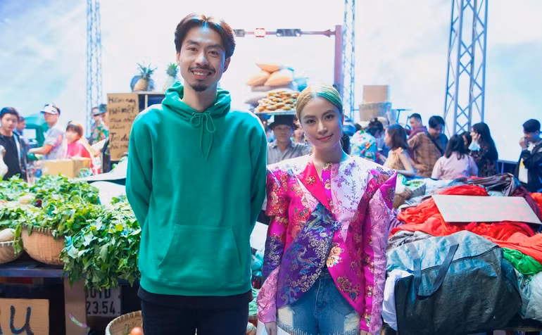 Đen Vâu hóa Minh Râu bán rau trong MV của Hoàng Thùy Linh - Hình 5 Den Vau hoa Minh Rau ban rau trong MV cua Hoang Thuy Linh-Hinh-5