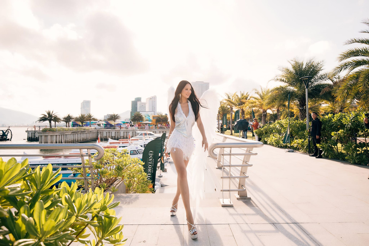 Hình ảnh Bảo Ngọc khoe vóc dáng nuột nà tại cuộc thi Miss World Vietnam năm nay.