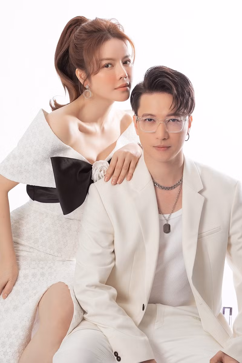 Đáp lại, Lý Nhã Kỳ xin phép giấu tên, chỉ hé lộ chữ cái đầu tiên của các nhân vật này gồm: T, P, L.