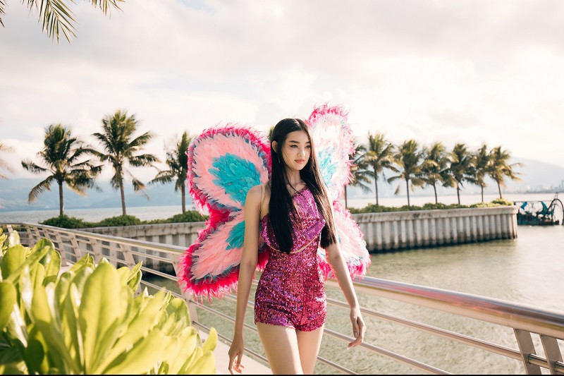 Được biết, ngày 23/7 các thí sinh sẽ bước vào vòng thi Người đẹp biển, một trong những phần thi quan trọng của vòng chung kết.