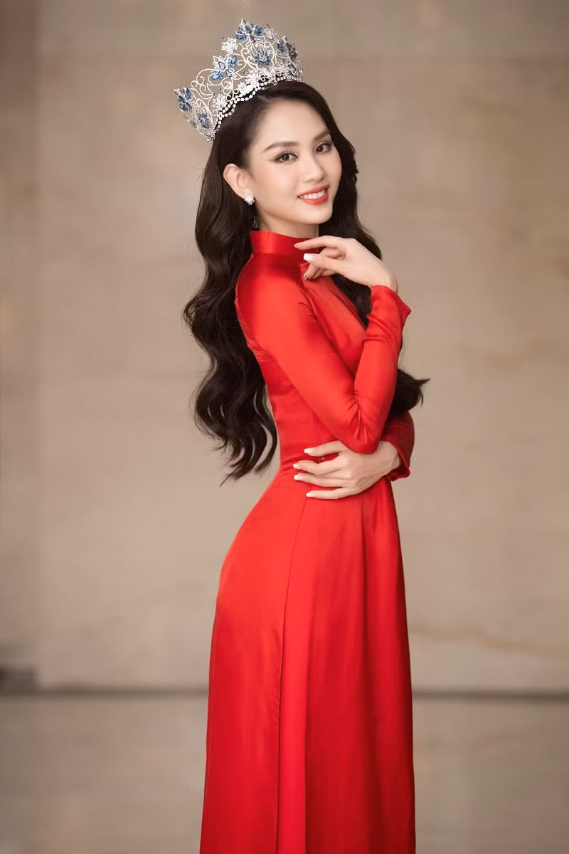 Theo đó, ngày 16/9 Hoa hậu Mai Phương cùng BTC Miss World Vietnam sẽ tổ chức buổi đấu giá từ thiện nhằm quyên góp cho quỹ từ thiện quốc tế Beauty with Purpose của Miss World và dự án nhân ái tại Việt Nam.