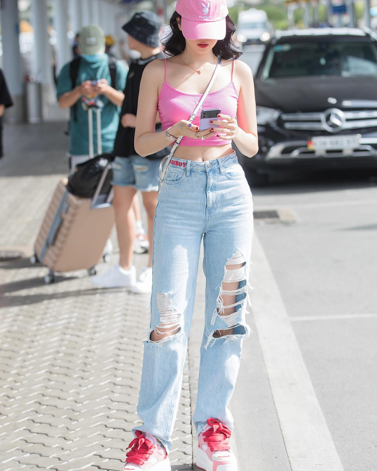 Cùng với vóc dáng, làn da trắng tạo nên thương hiệu của Ngọc Trinh, giúp cô nổi danh trong nghề mẫu nội y.