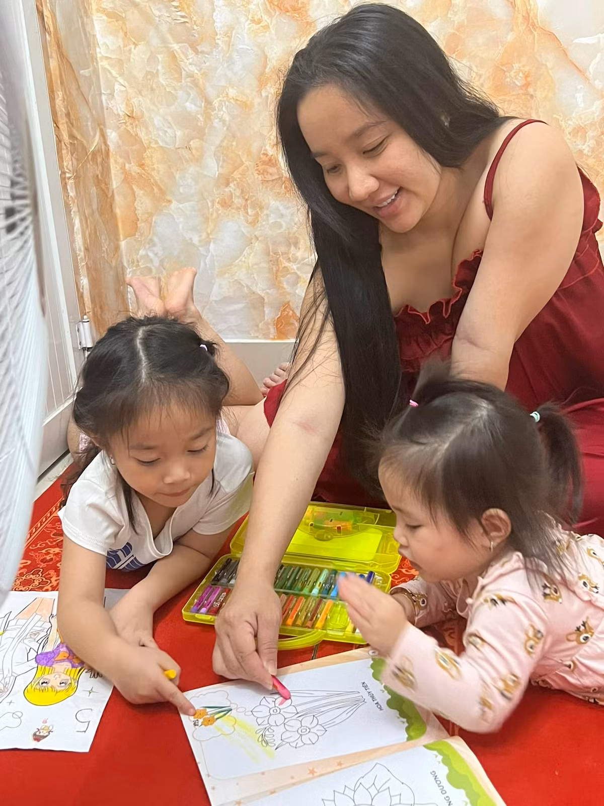 Cặp đôi đã có hai cô con gái chung Bảo Nhi, Bảo Ngọc.