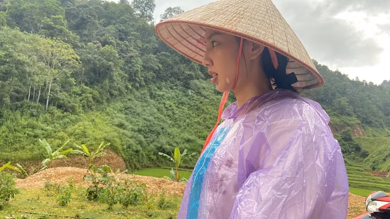 Gần 1 năm trong nhiệm kỳ của mình, Thùy Tiên đã giúp đỡ được rất nhiều cho cộng đồng, đặc biệt là những người có hoàn cảnh khó khăn.