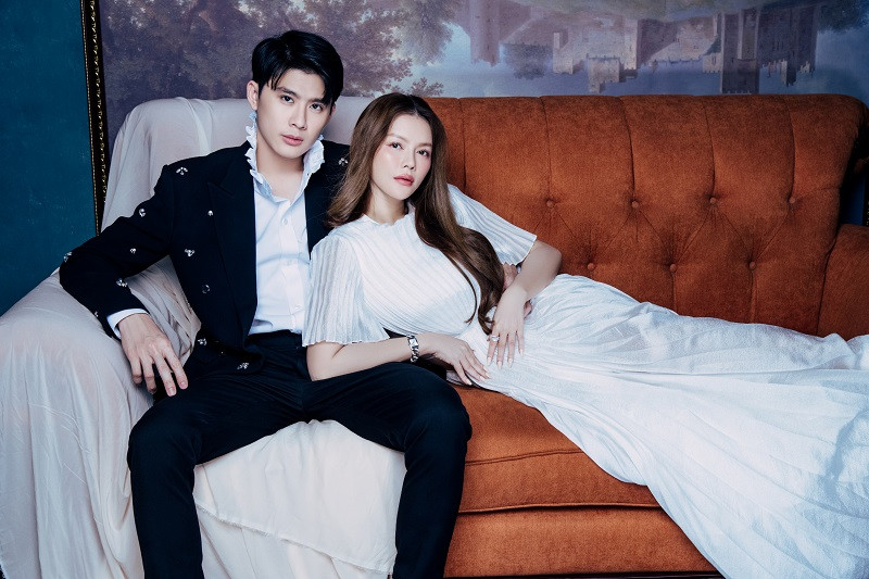 Chương trình "Tình yêu hoàn mỹ" giúp anh gây chú ý và được Lý Nhã Kỳ mời cộng tác trong bộ ảnh cá nhân.